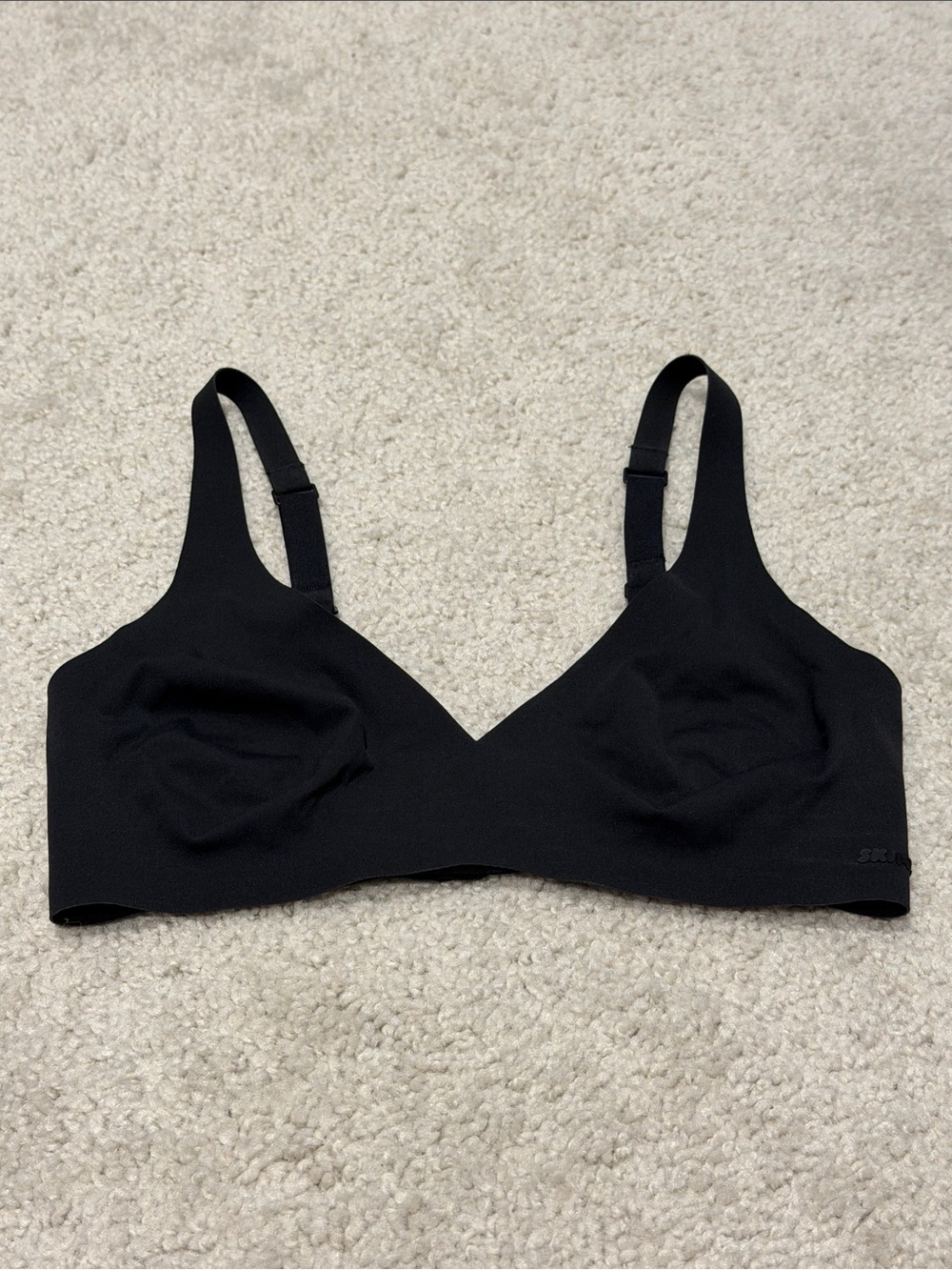 SKIMS Naked Plunge Bra - Onyx
